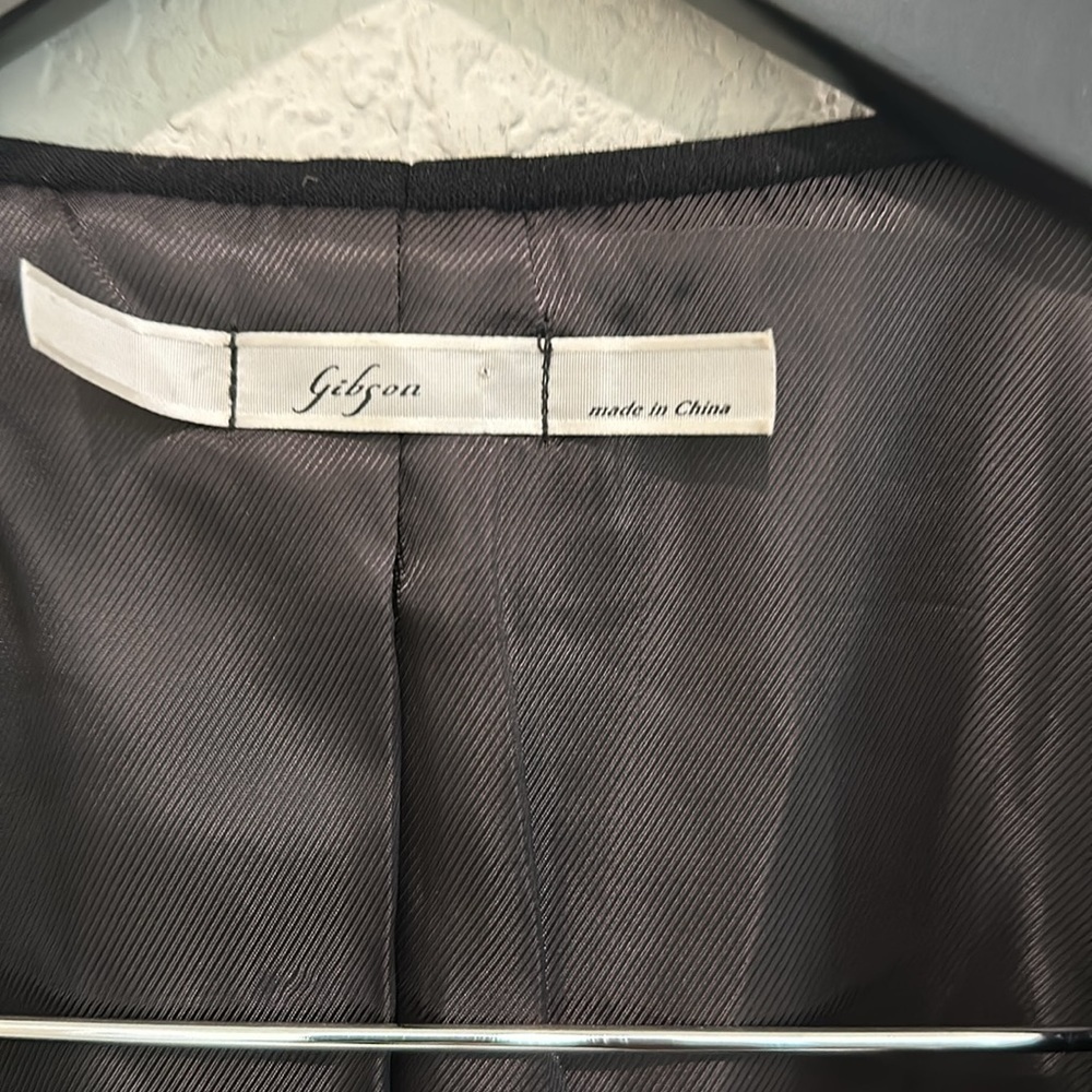 Gibson black jacket medium (see measurements) - Picture 7 of 8